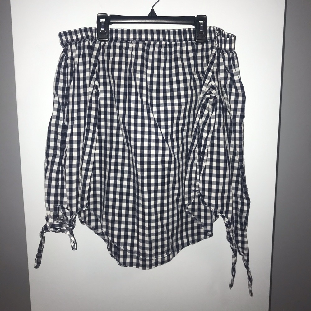 Navy and White Checkered off the shoulder …